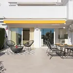 Διαμέρισμα Cozy 3-bedroom Ground Floor With Large Garden *
