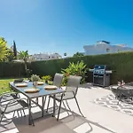 Cozy 3-bedroom Ground Floor With Large Garden Διαμέρισμα