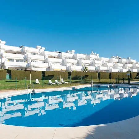 Cozy 3-bedroom Ground Floor With Large Garden *