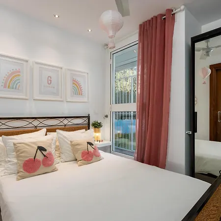 Apartment Cozy 3-bedroom Ground Floor With Large Garden