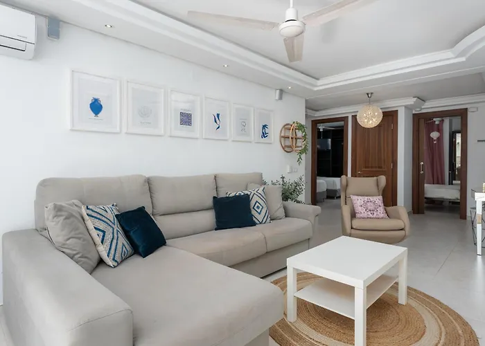 Cozy 3-bedroom Ground Floor With Large Garden Διαμέρισμα *